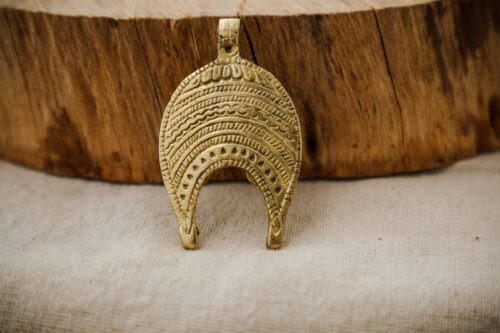 Pendentif en laiton bouton Tribal fait à la main
