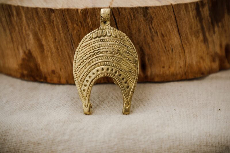 Pendentif en laiton bouton Tribal fait à la main