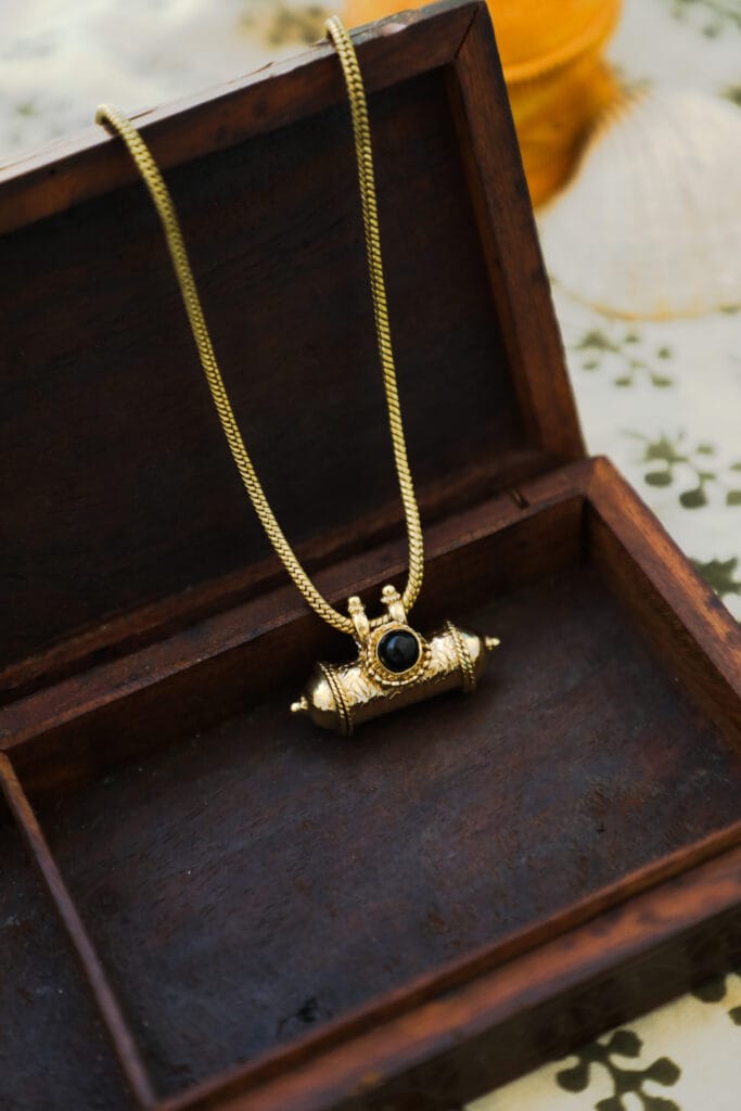 Black Onyx Secret Box