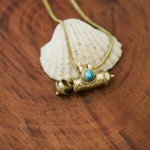 Türkisfarbene Geheimbox