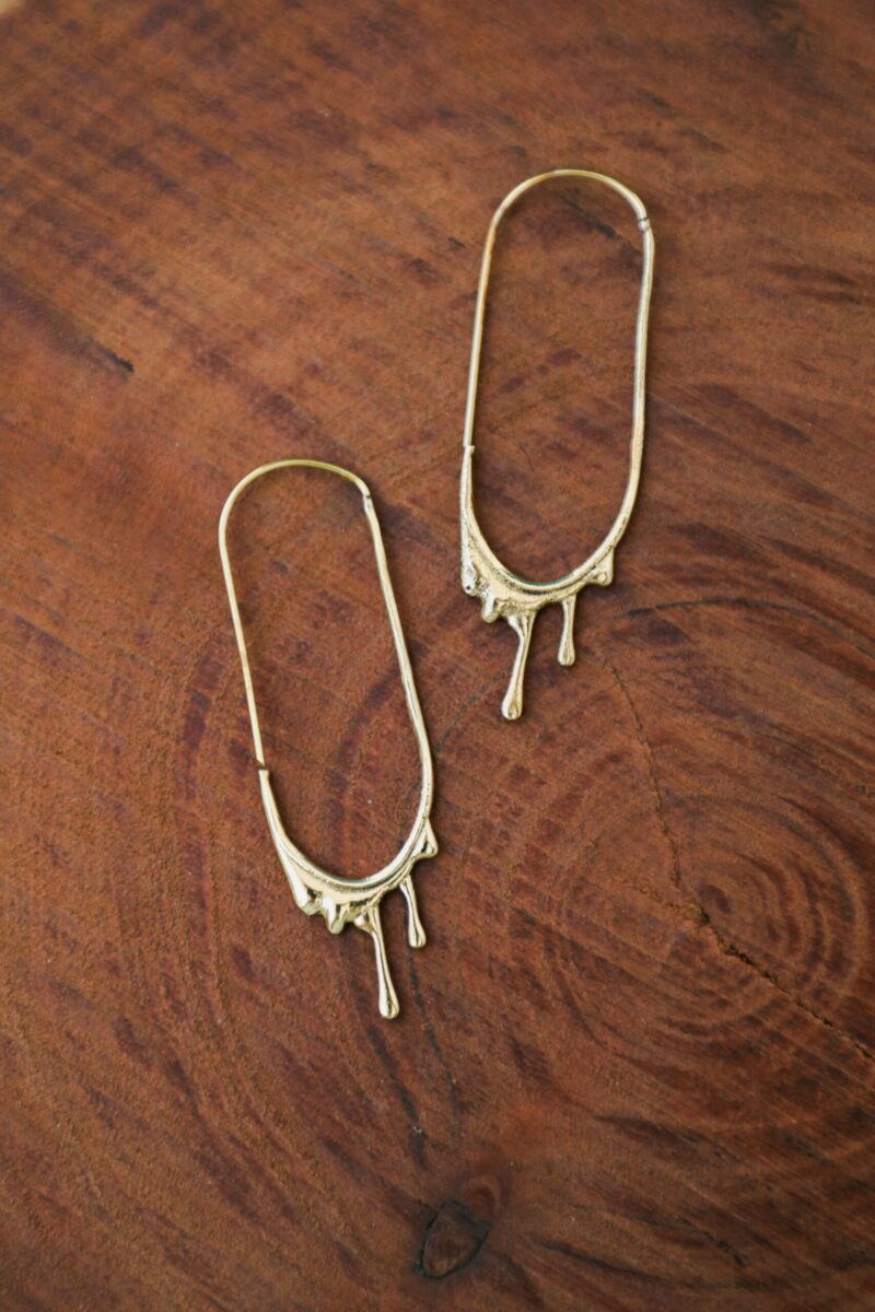 Schmelzende Ohrringe