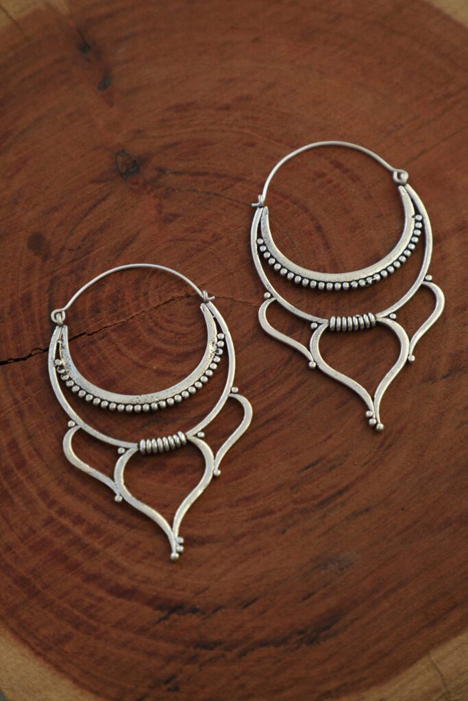 Grandes boucles d’oreilles créoles