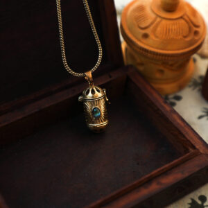 Collier boîte Mantra Oriental