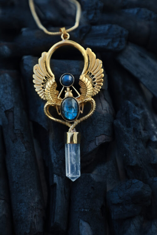 Collier en cristal plume de serpent