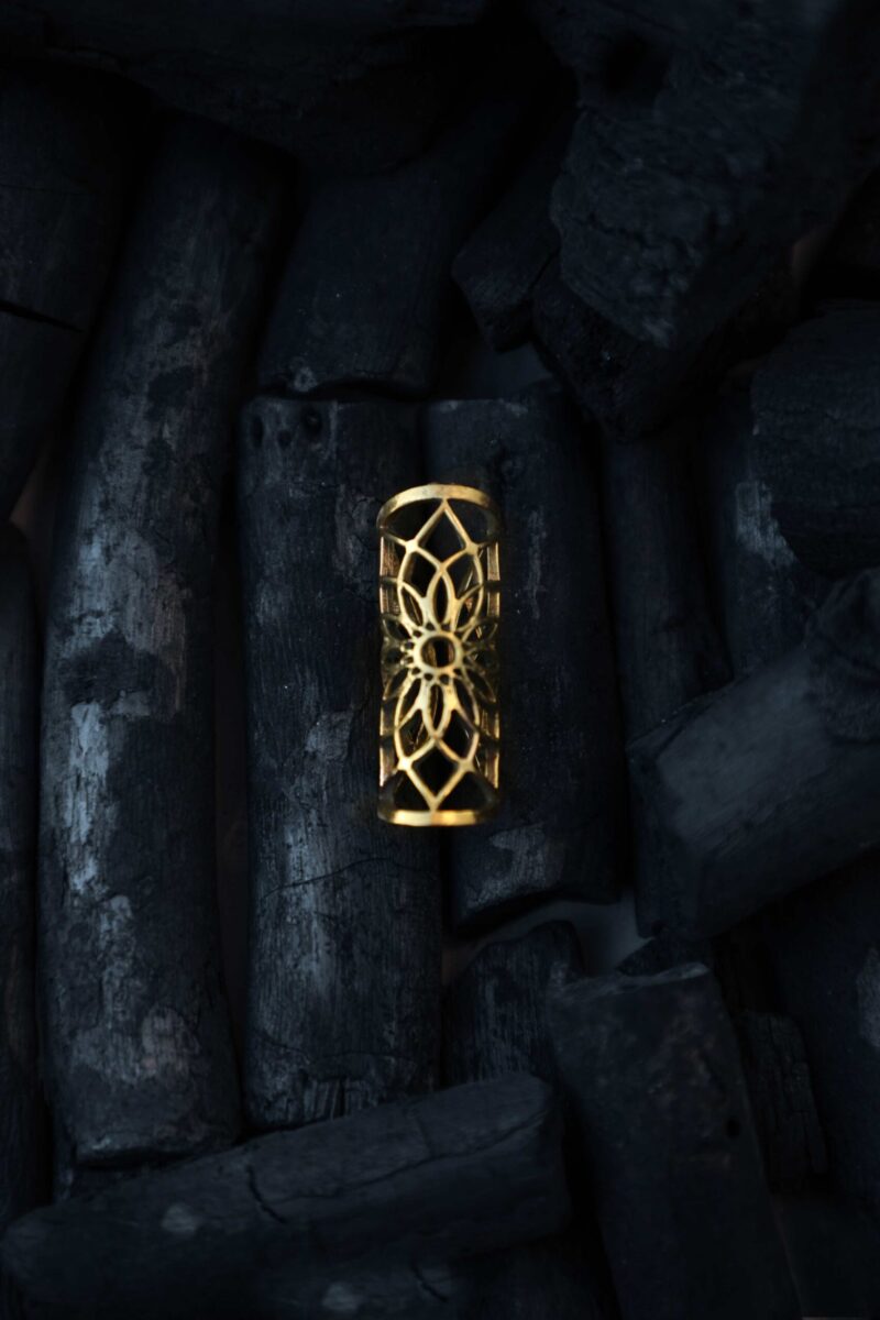 Vibrazioni geometriche Capelli Locs