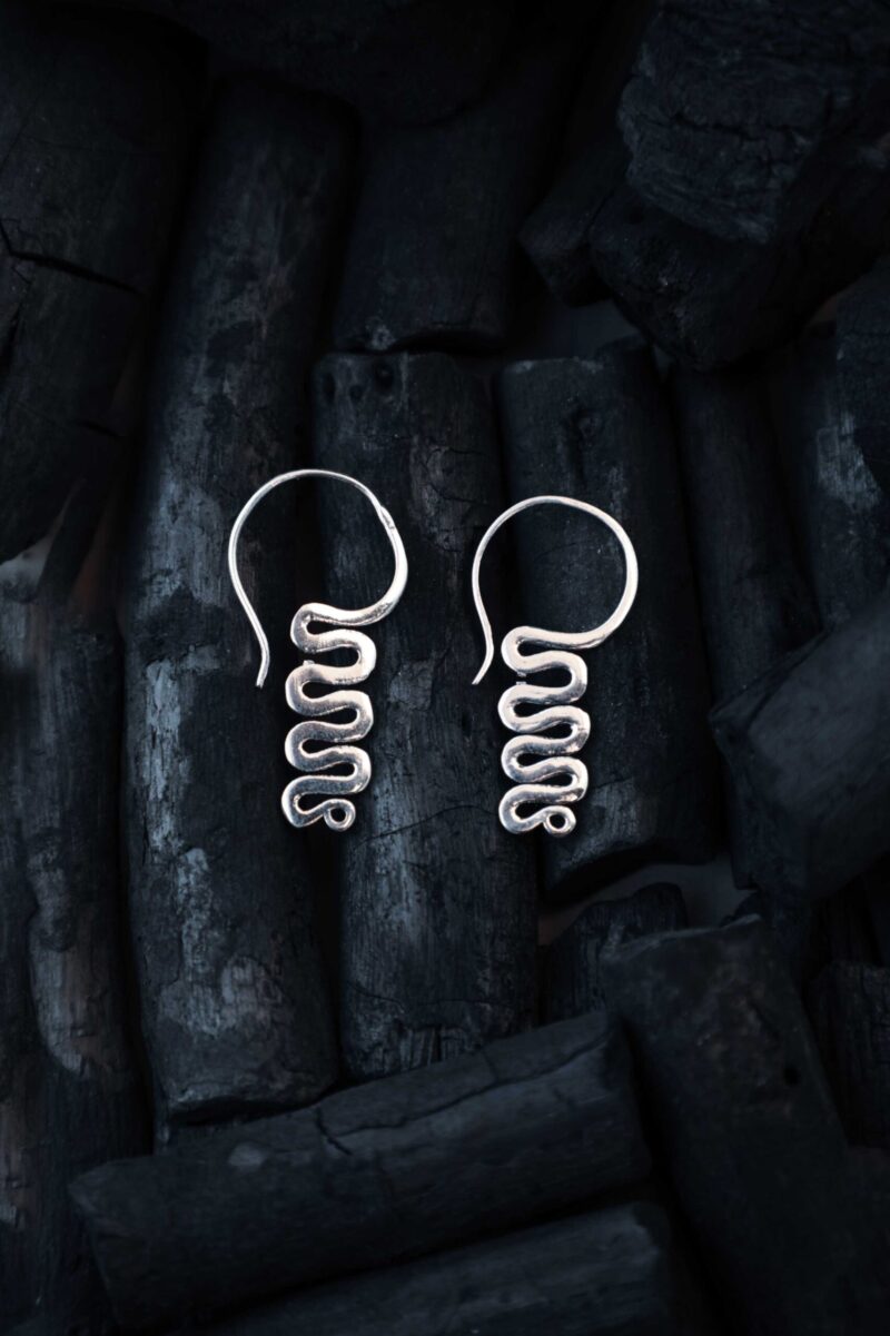 Serpentinen-Ohrringe