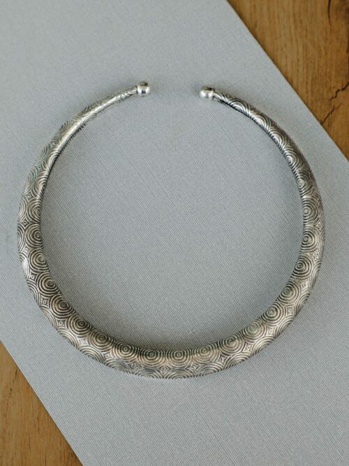 Silver Orbit Collar