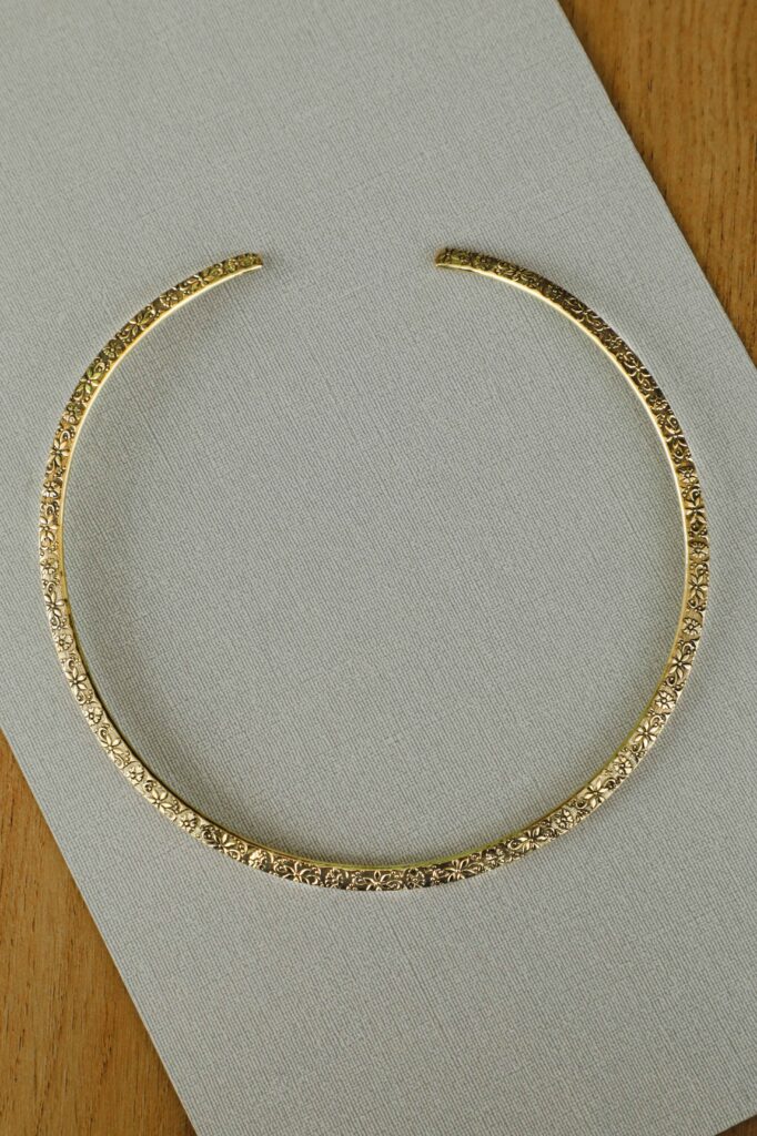 Golden Bloom Collar