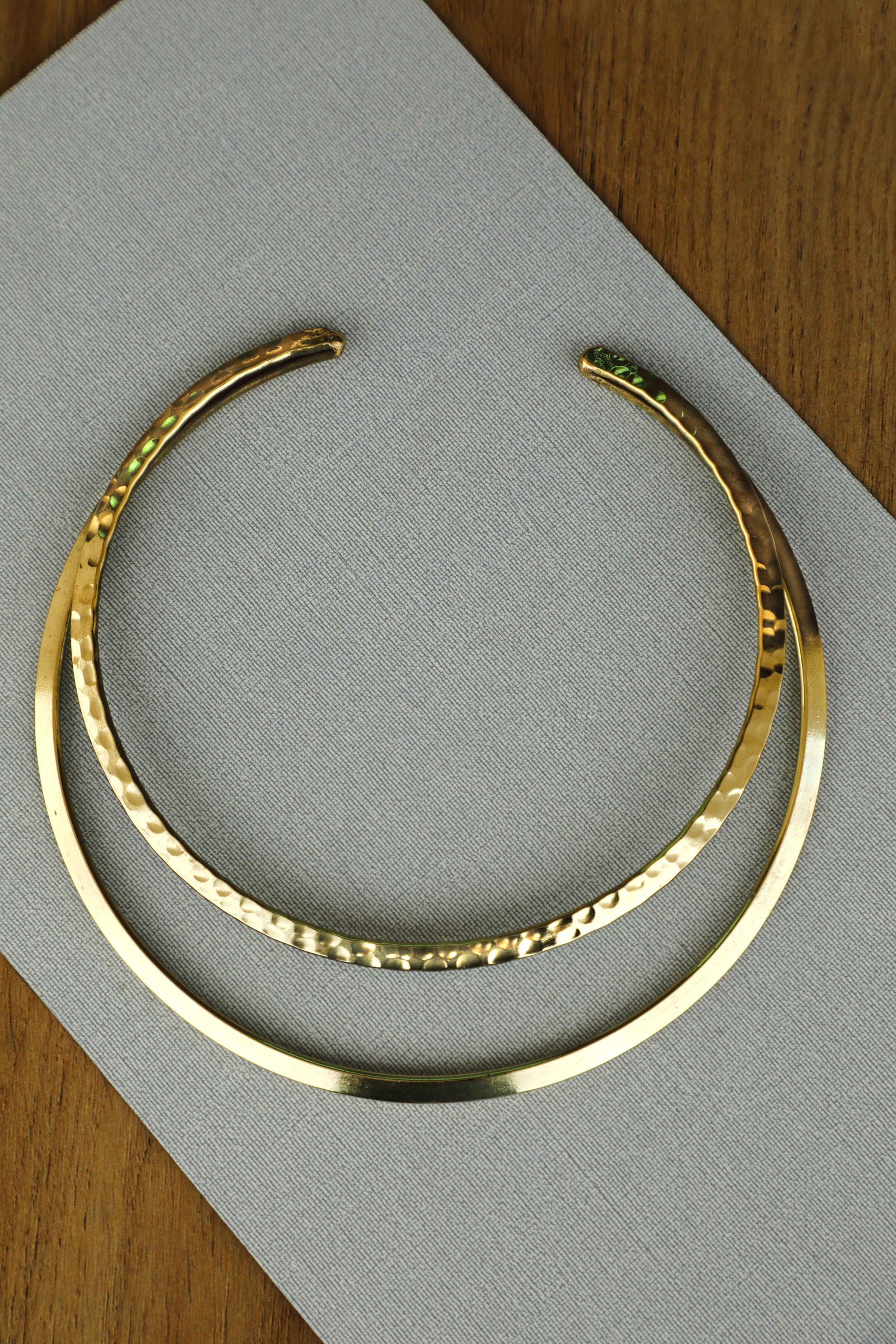 Twin Horizon Collar