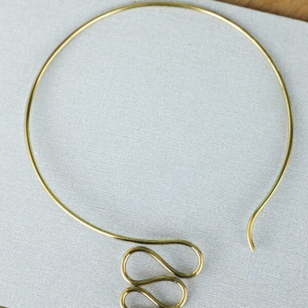 Serpent Flow Choker