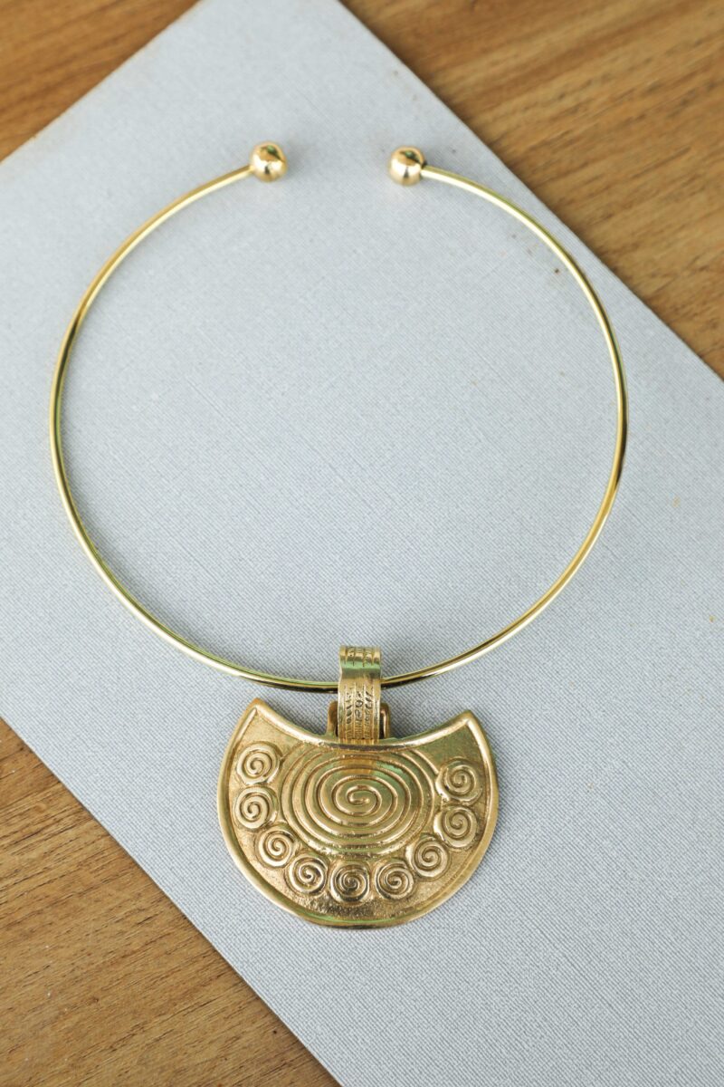 Goldene Ritual Halskette