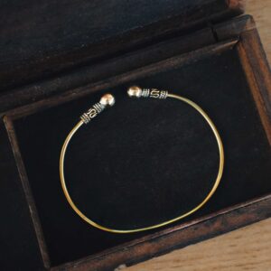 Puño abierto Tribal Spirit