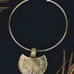 Collier rituel doré