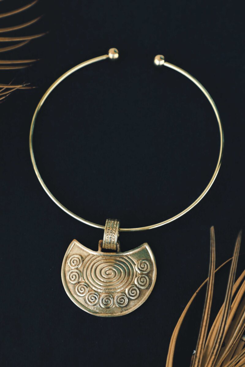 Goldene Ritual Halskette