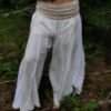 Pantalones bohemios blancos fluidos