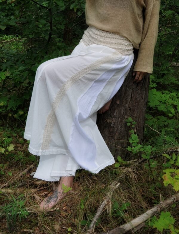 Pantalones bohemios blancos fluidos