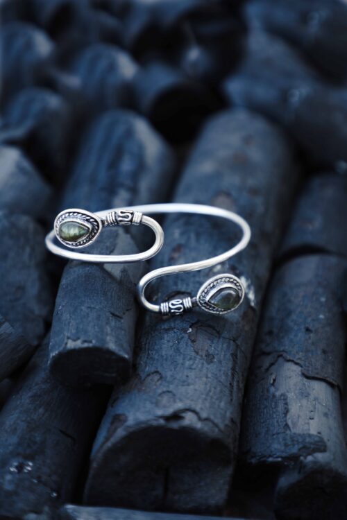 Manchette Twin Teardrop Labradorite