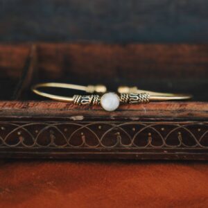 Bracciale in pietra di luna Golden Harmony