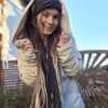 Veste à capuche en bois flotté