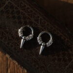 Pendientes tribales con pinchos