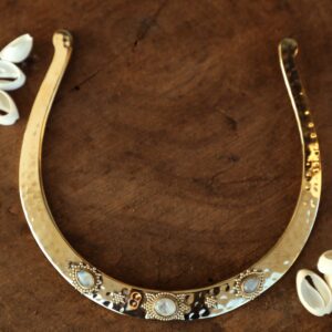 Col en laiton Moonrise