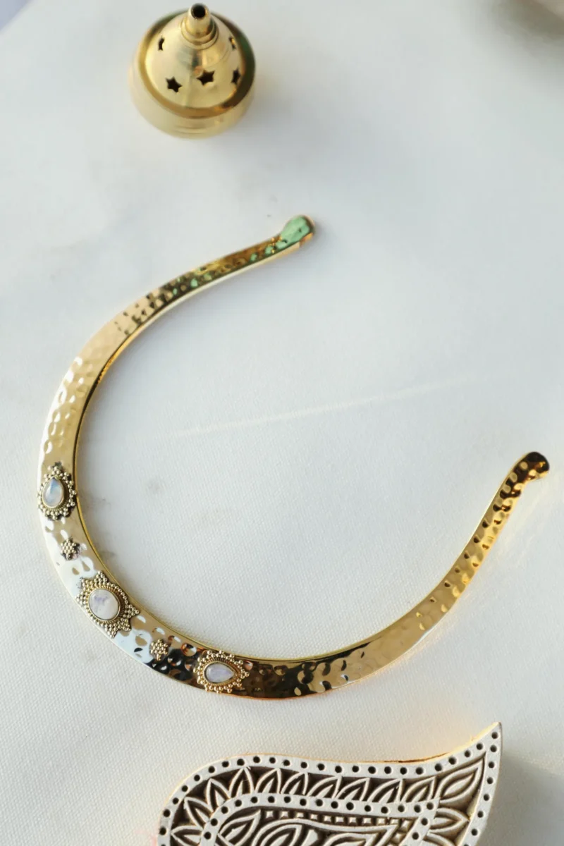 Collana a Mezzaluna Celestiale di Pietra di Luna