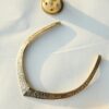 Collar a polsini inciso con foglie floreali