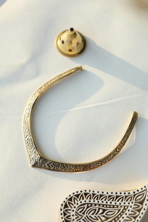 Collier de poignée gravé en feuilles florales