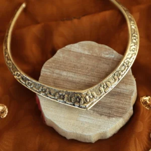 Floral Engraved Crescent Cuff Choker