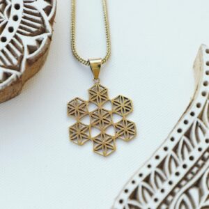 Collier pendentif en or Fleur sacrée de la Vie