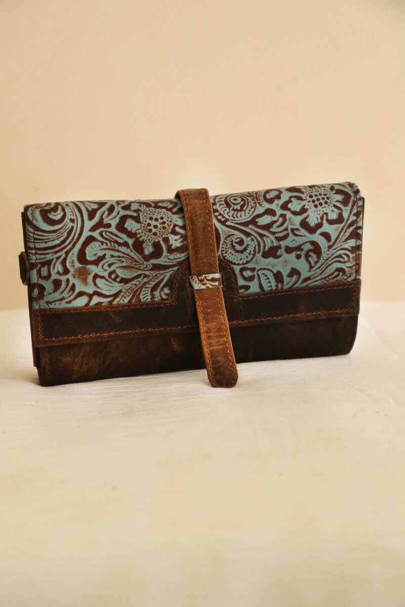 Sienna Crossbody Wallet – Floral Artisan