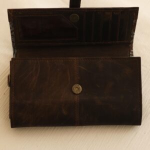 Sienna Crossbody Wallet – Floral Artisan