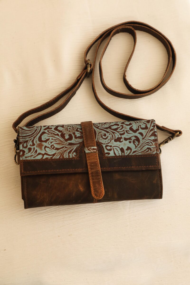 Sienna Crossbody Wallet – Floral Artisan