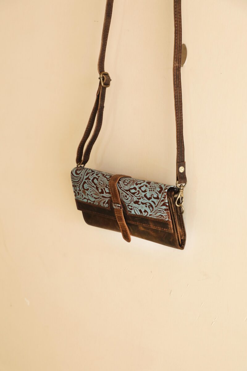 Sienna Crossbody Wallet – Floral Artisan
