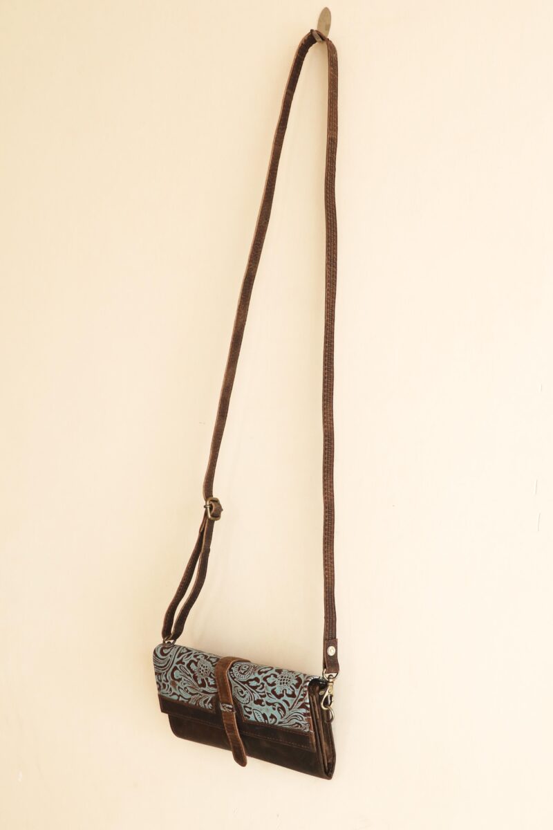Sienna Crossbody Wallet – Floral Artisan