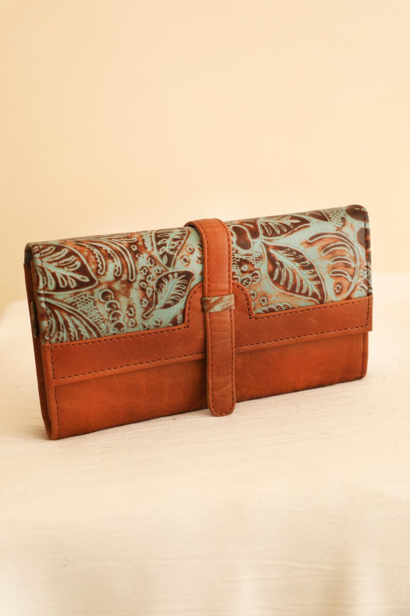 Sienna Crossbody Wallet – Floral Artisan