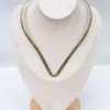 Collier gravé en V-Line